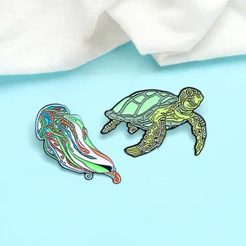 Sevimli Kaplumbağa Deniz kaplumbağası Denizanası Broş Deniz Hayvan Emaye Pin Çanta Yaka Rozeti Takı Hediye Arkadaşlar için Broş Bijoux