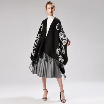 Marka Yeni moda kadınlar kış şal ve sarar kalın sıcak battaniye eşarp boy siyah pançolar ve pelerinler çizgili püskül echarpe