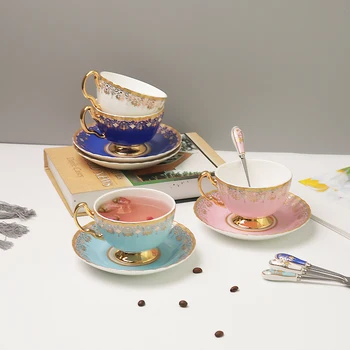 Iskandinav Modern Sanat Kahve fincan ve çay tabağı seti Moda Seramik Kahve Fincanları Yaratıcılık Yüksek Kaliteli Platillo De Taza Kupalar Sevimli Fincan