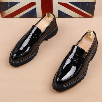 erkekler rahat erkek resmi ayakkabı ofis kariyer slip-on sürüş ayakkabısı siyah rugan platformu loafer'lar beyefendi nefes ayakkabı
