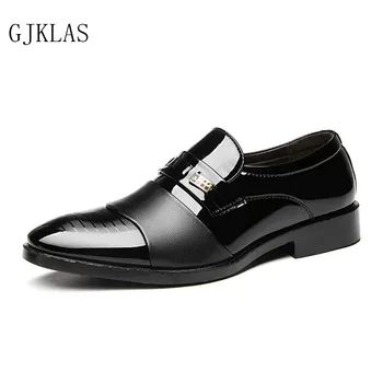 Büyük Boy 48 Loafer'lar düğün elbisesi Patent deri ayakkabı Erkekler Klasik Oxford bağcıksız ayakkabı Erkek Deri Resmi Ayakkabı En İyi Adam için