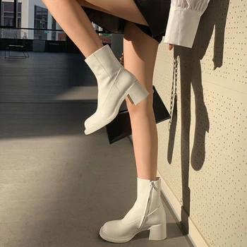 Büyük Ayak Kalın tabanlı Ayak Bileği Retro Beyaz Çizmeler Kalın Topuk Mary Jane moda Orta tüp PU kaymaz ayakkabı 2022 Yeni